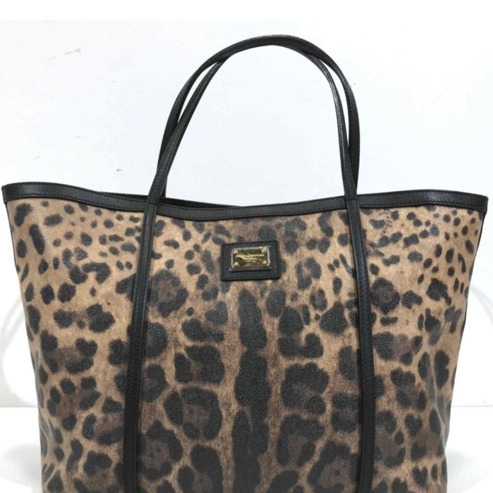 100% Authentic Dolce & Gabbana Miss Escape Open Tote Printed Coated Canvas Large